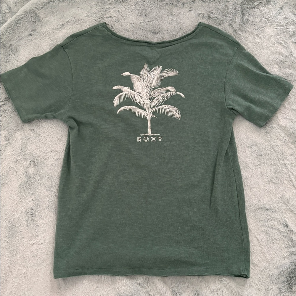 Roxy T-Shirt! Great condition